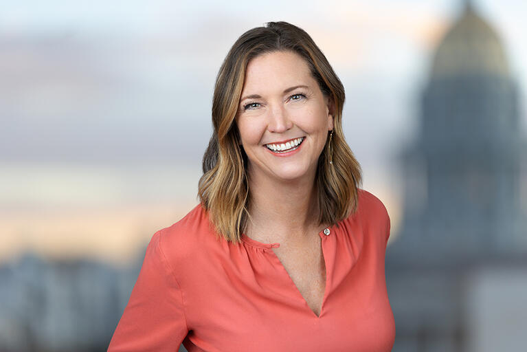 Elizabeth Mullins headshot